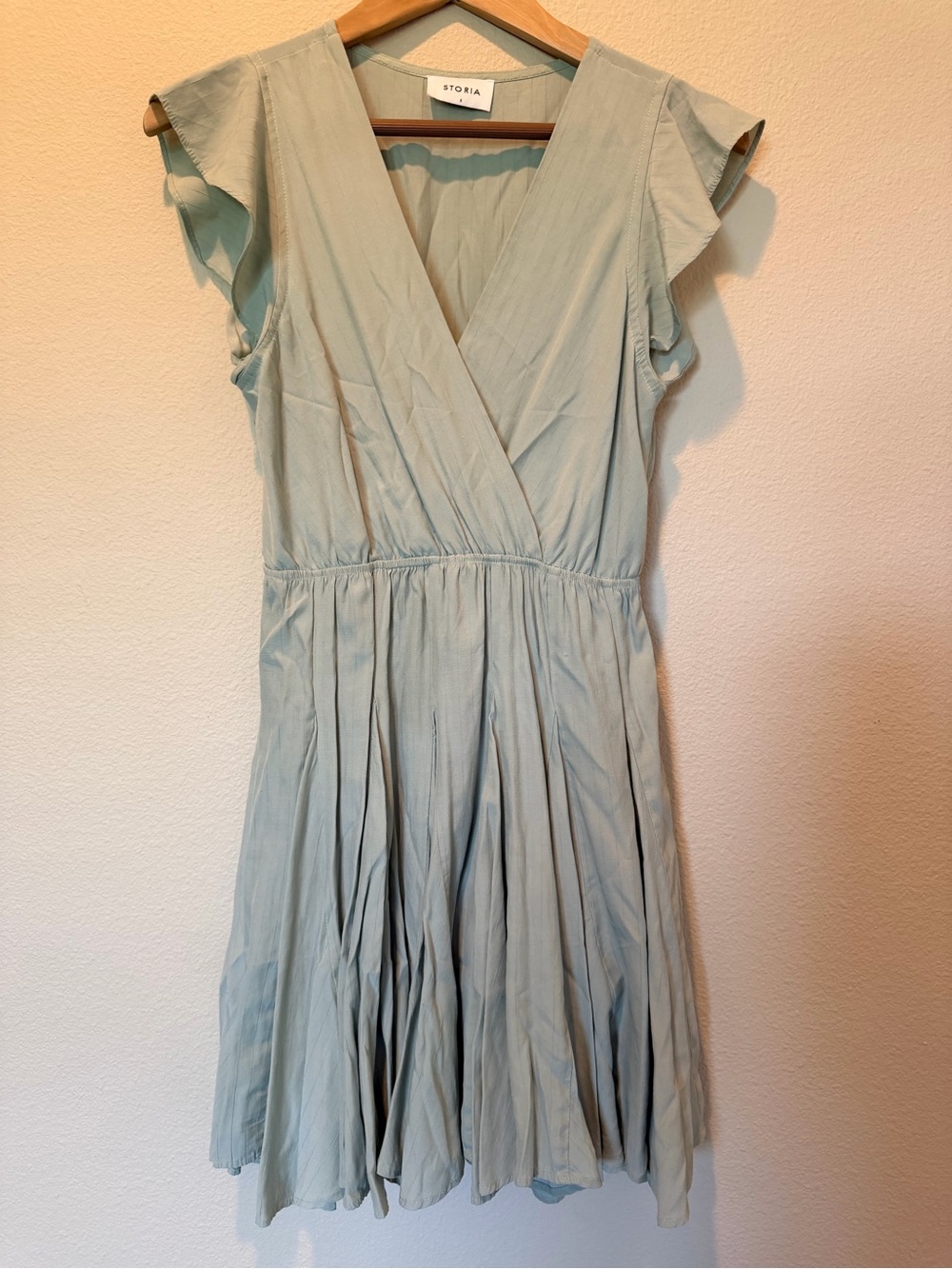 Storia Sage Green Flutter Sleeve Pleated Midi Dress Size Small #0084